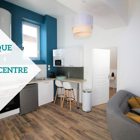 Appart'Hotel Le Pin Ла-Тур-дю-Пен Экстерьер фото