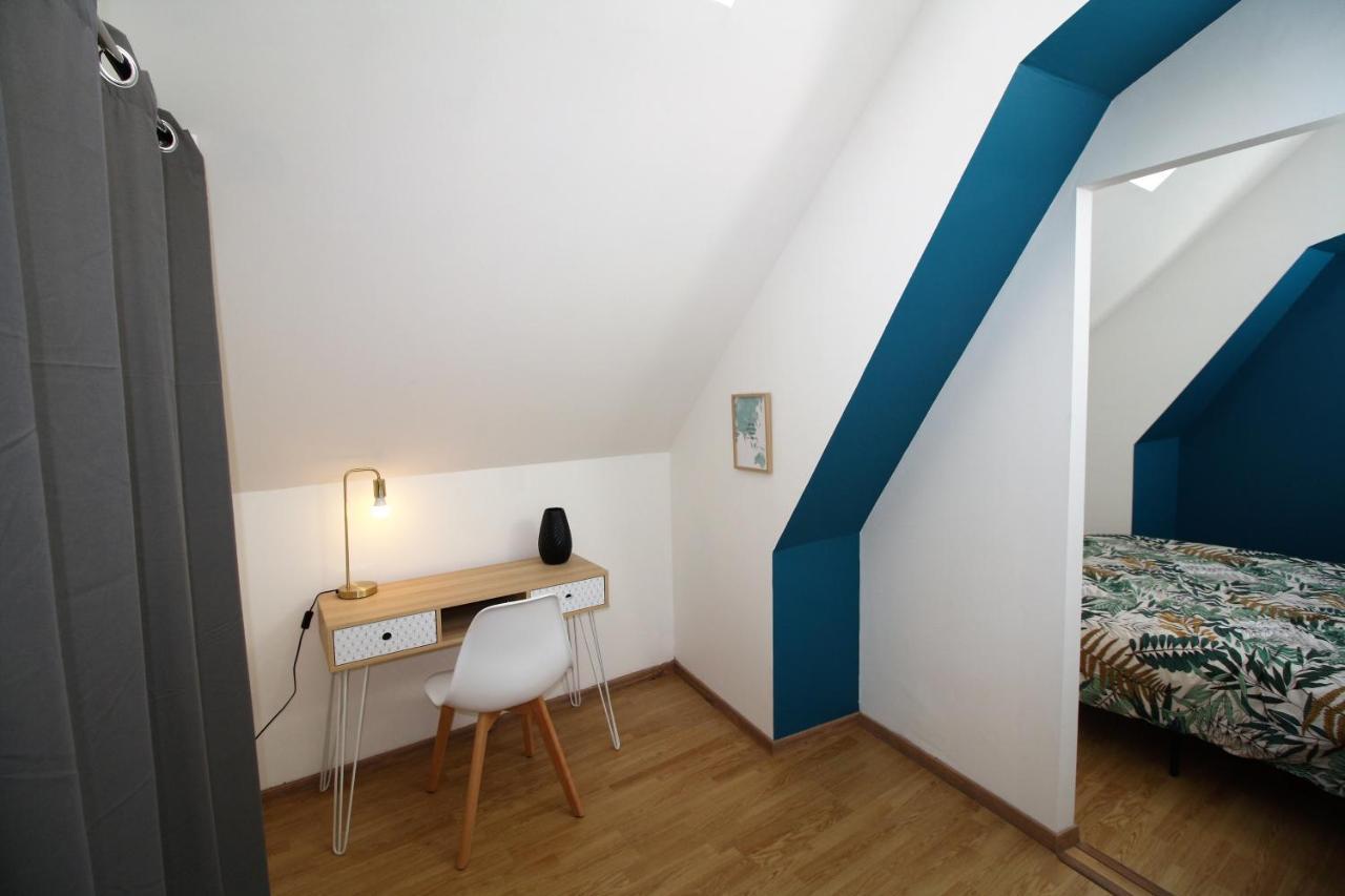 Appart'Hotel Le Pin Ла-Тур-дю-Пен Экстерьер фото